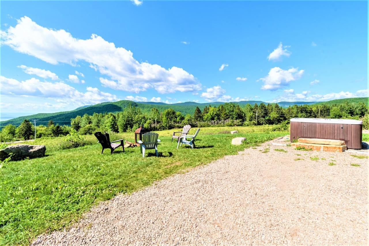 Maison Accueillante - Spa, Fleuve Et Montagnes! Petite-Riviere-Saint-Francois Eksteriør bilde